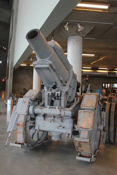 Canadian War Museum gun 679 was originally on display in Dundurn Park, Hamilton.  Captured by the 18th Battalion, action unknown.
