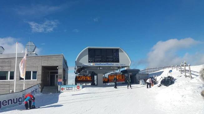 Lyžování v Rakousku ve skiareálu Semmering-Stuhleck