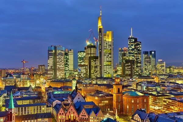 Letenky do Frankfurtu | Pelikan.cz