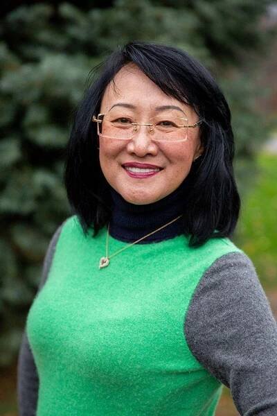 Xiao Hong “Farrar” Whitiak - Dwell Real Estate