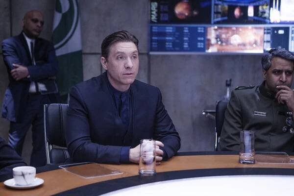 Expanze - Sejf - Z filmu - Shawn Doyle