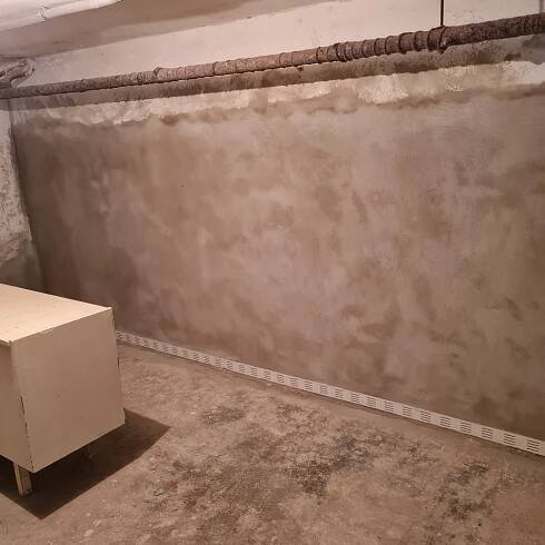 SANAČNÍ OMÍTKY A SANAČNÍ MALBA – SANACE – Martin Král