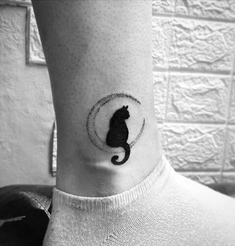70+ Adorable Small Cat Tattoo Ideas You'll Love