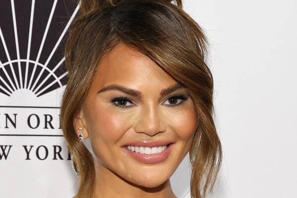Chrissy Teigen Fast-Forwarded to Fall With This Spicy Ginger Hair Color — See Video