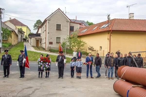 Uctění památky výročí konce 2. sv. války - Oficiální stránky obce Laškov