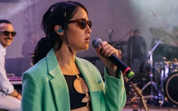 XIMENA SARIÑANA DENUNCIA RETENCIÓN Y AGRESIÓN