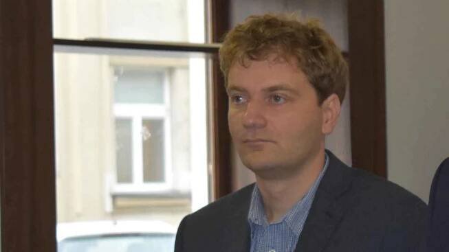 Ty hajzle zelenej! Hradeckého politika Martina Hanouska napadl v Aldisu útočník