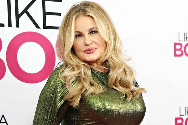 Jennifer Coolidge Reveals She Once Faked Having an Identical Twin to Date 2 Men at Once: 'I Liked Them Both'