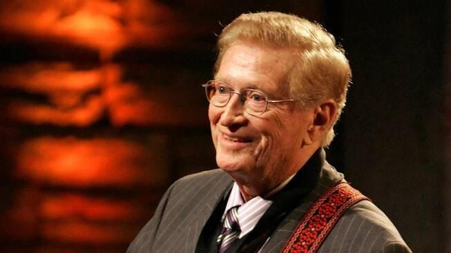 Harold Bradley, a Nashville Studio Master, Is Dead at 93