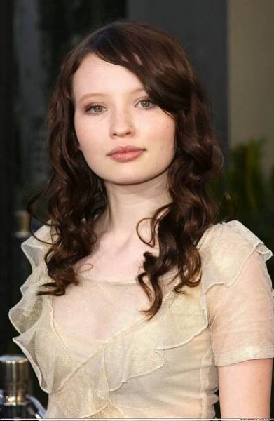 ouchpress.com | Emily browning, Makeup tips for beginners, Beauty