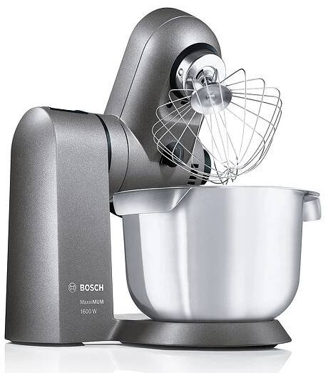 Kuchyňský robot Bosch MUMXL40G, více než 120 možných funkcí díky bohatému příslušenství, mísa o objemu 5,4 l, silikonové míchací metly, šlehací metly, hnětací hák, ThermoSafe skleněný mixér, inteligentní senzor na těsto, 16 290 Kč.