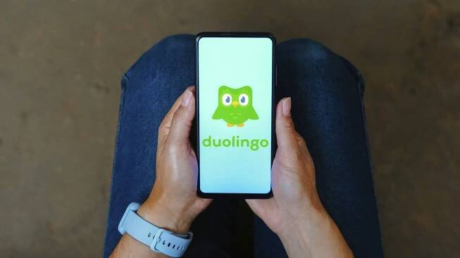 Heute.at - Duolingo ersetzt Mitarbeiter durch KI – User verärgert
