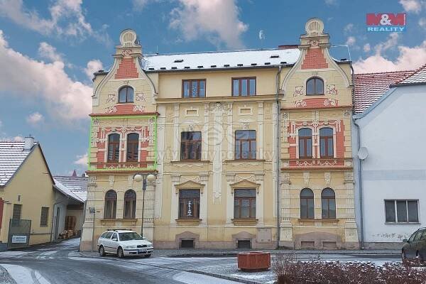 Husovo náměstí, Horažďovice, okres Klatovy