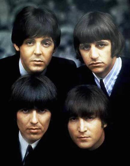 Beatles vydají svou poslední společnou píseň: John Lennon (†40) a George Harrison (†58) ožijí díky umělé...