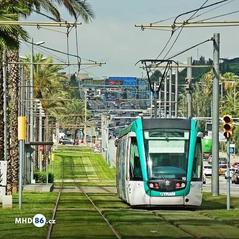 Prodloužení tramvají v Barceloně přináší technologickou novinku