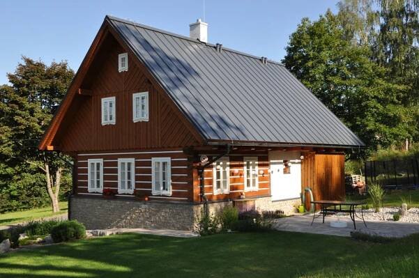 Roubenky - Pila Novotný Jilemnice, stavební a truhlářské řezivo, dřevostavby