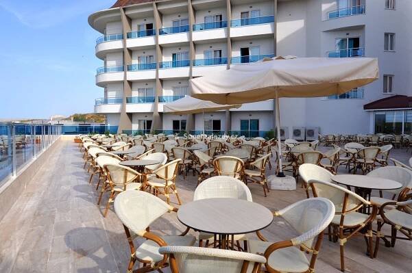 Hotel Ramada resort Side, venkovní restaurace, Turecko, KM TRAVEL