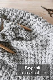 Beginner friendly chunky knit blanket pattern. Easy knit-and-chill project for all levels of knitters. #easyknittingpattern #chunkyblanket #chunkyknit #easyknitblanket