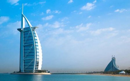 Nejluxusnější hotel na světě Burj al Arab v Dubaji
