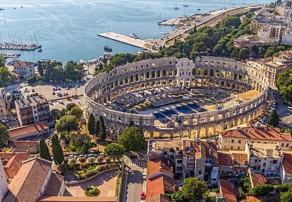 The Temple of Augustus - www.a-yachting.guide