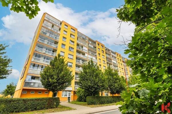Prodej zrekonstruovaného bytu 3+1 s lodžií i sklepem, Neratovice | Nabídka nemovitostí | Realitní kancelář KOTULA