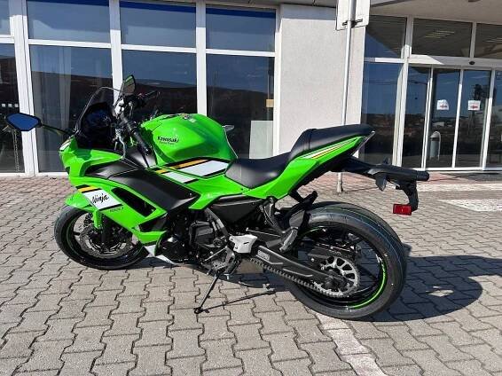 Kawasaki Ninja 650 4 roky záruka (NOVÁ, 2025), 189.900 Kč