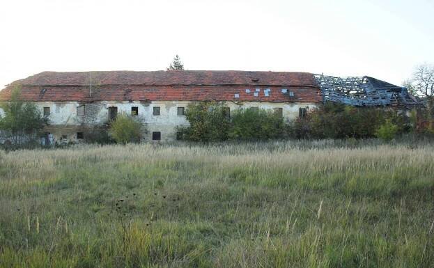 Panský statek Vysoká u Příbrami - Lost in time