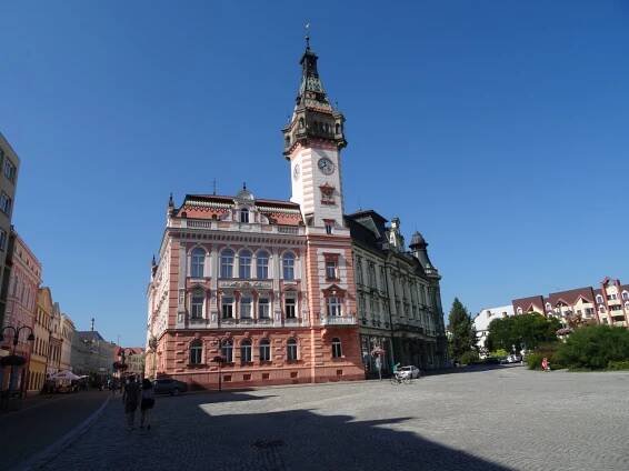 Krnov - počasí, ubytování, foto, obrázky, info, výlety, památky a zajímavosti