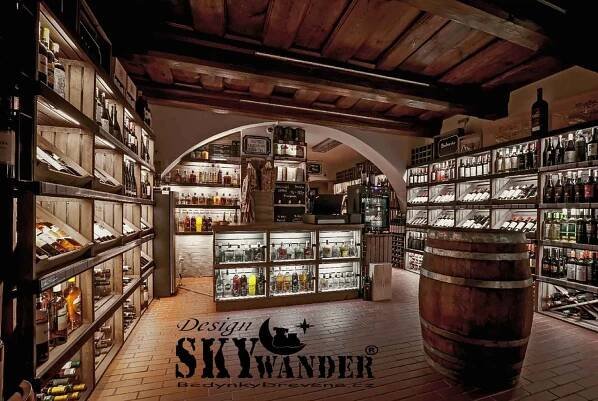 Vinotéka s vinárnou CORK TÁBOR vybavení od JPL SKYWANDER