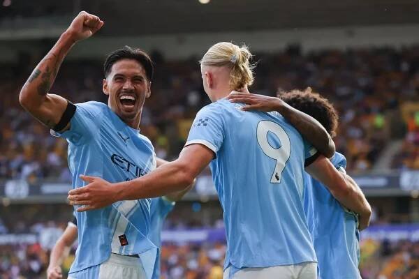 Wolverhampton Wanderers v Manchester City - Premier League