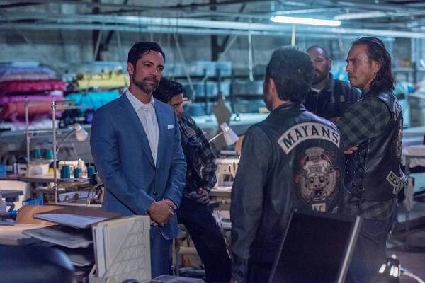 Zákon gangu: Mayové - Perro/Oc - Z filmu - Danny Pino, Raoul Max Trujillo