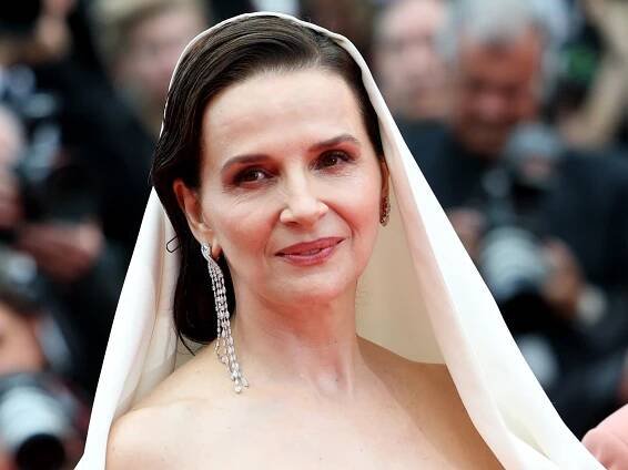 Juliette Binoche’s Dior Look for Cannes Film Festival’s Opening Ceremony Took Over 200 Hours To Make