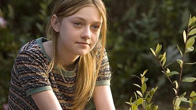 Dakota Fanningová a Jennifer Hudsonová ve filmu Tajný život včel (2008)