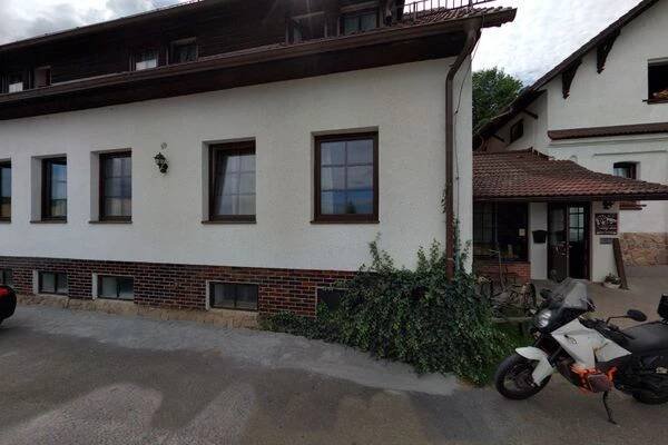 Restaurace Selský dvůr foto 1