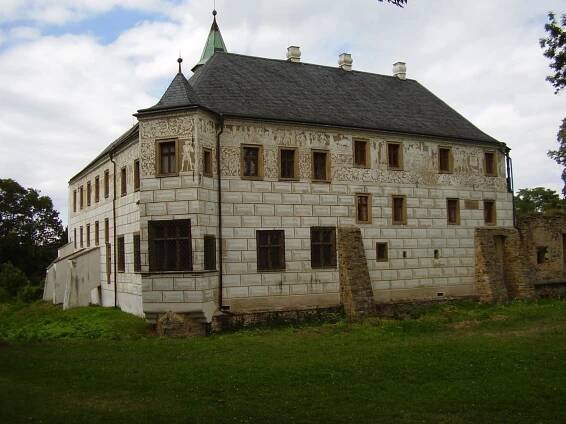 Přerov nad Labem - Město