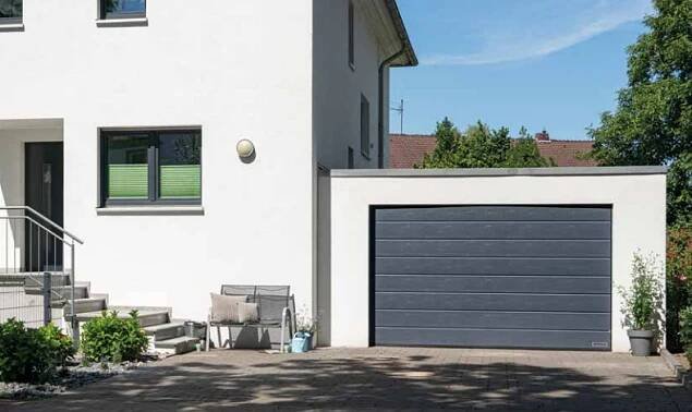 Sekční garážová vrata – Aludoors.cz