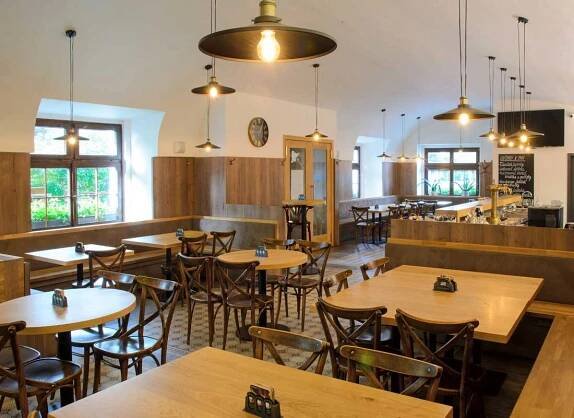 Restaurace Na Hrázce
