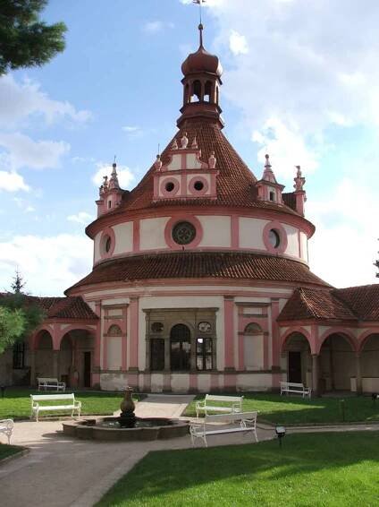 Jindřichův Hradec – komplex renesančního zámku a gotického hradu - TURISTIKA, VÝLETY, AKCE