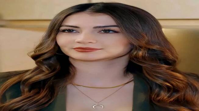 Fahriye Evcen Biography |Career|Family|- Inter Bio