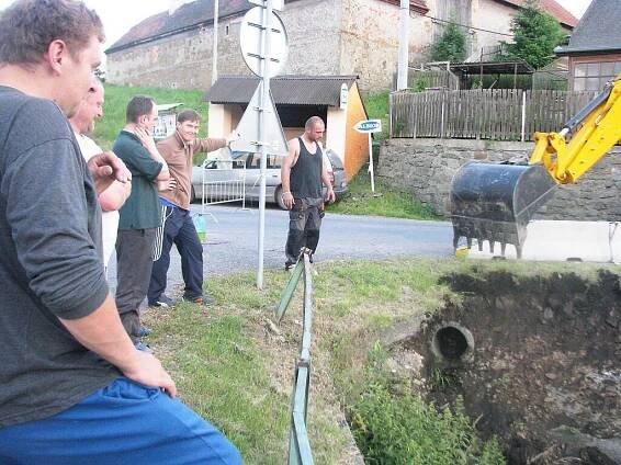 Lážovice jsou neprůjezdné