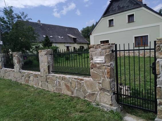 Kovaný_plot_Lorenc1.jpg