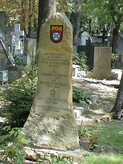 Soubor:Olšanské hřbitovy, Ruská osvobozenecká armáda.jpg – Wikipedie