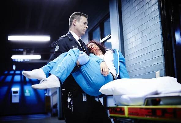 Wentworth - Something Dies - Z filmu - Aaron Jeffery, Danielle Cormack