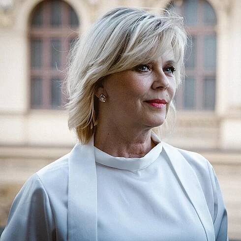 Eva Pavlová se vrátila do společnosti
