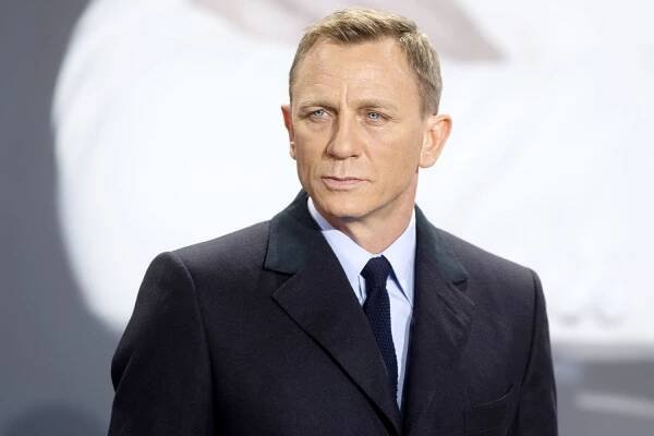 Eat and Drink Like James Bond