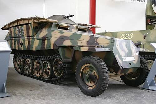 Sd.Kfz. 251 – Wikipedie