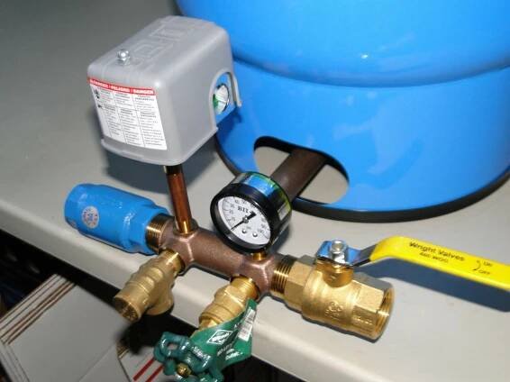  How does well water in your home work?  If you have well water and want to know more about your homes well water systems works. Watch my overview video   HERE   that takes you through how a basic well water system works, identify important component