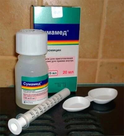 Seznam antibiotik pro děti v suspenzi (20 fotografií): děti Augmentin, Zinnat, Amoxiclav
