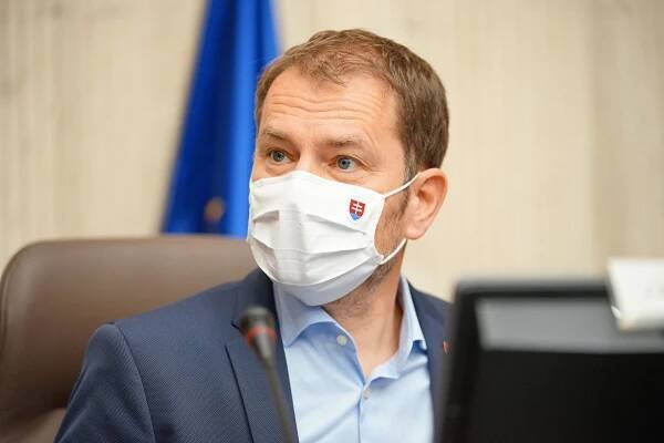 Premiér Matovič vysvetlil dôvod, prečo sú ešte stále v nedeľu zatvorené obchody