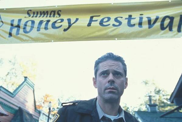 Včelí zabijáci - Z filmu - C. Thomas Howell